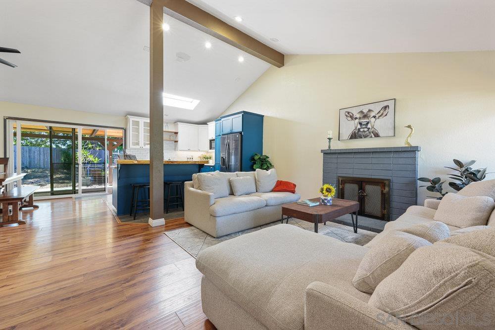 MLS #250034913SD image #18