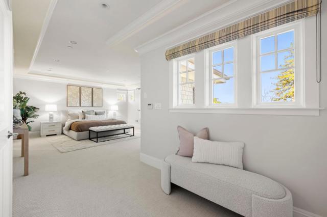 1425 Benito Avenue, Burlingame CA: https://media.crmls.org/mediaz/d868e656-9b2f-4b57-af03-0b31fb242934.jpg