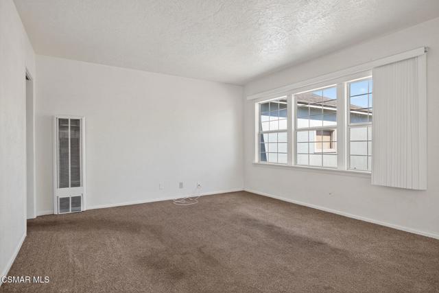 342 E Hemlock Street, Oxnard CA: https://media.crmls.org/mediaz/d869bcfb-749a-4d8d-b7bc-322aa7ba7f06.jpg