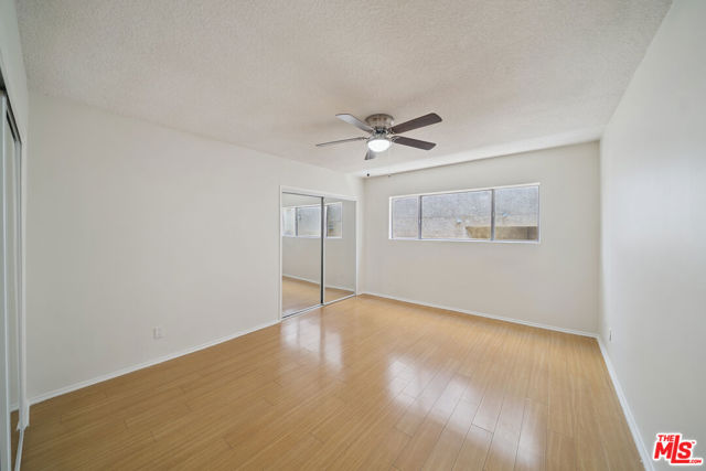 7032 Lanewood Avenue, Los Angeles CA: https://media.crmls.org/mediaz/d869e2ab-9068-4f64-8d61-ac0933d62ab0.jpg