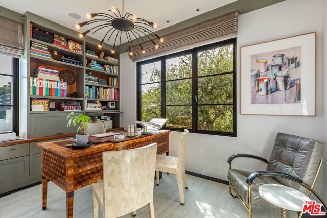 400 Amalfi Drive photo 29