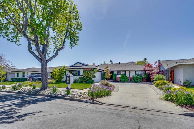 1592 Chambers Drive, San Jose CA: https://media.crmls.org/mediaz/d86d1433-26ce-4765-9e34-4a5757538ad5.jpg