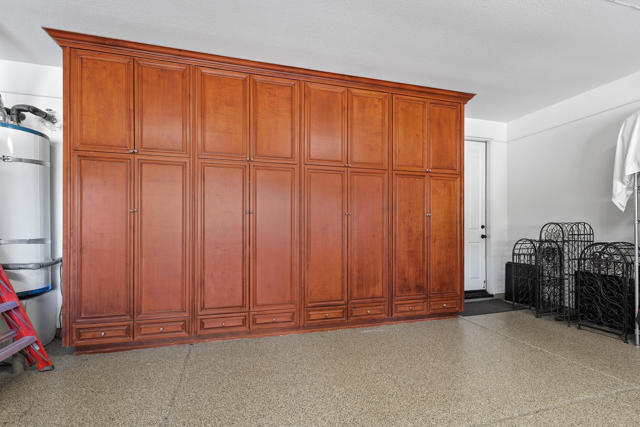 81655 Brown Deer, La Quinta CA: https://media.crmls.org/mediaz/d86d8a99-5d19-42ca-87b2-37a5495aca40.jpg