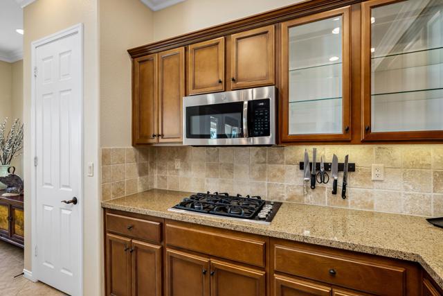61414 Topaz Drive, La Quinta CA: https://media.crmls.org/mediaz/d86dbcd4-f31b-4ca0-941c-a9d1c5df7b48.jpg