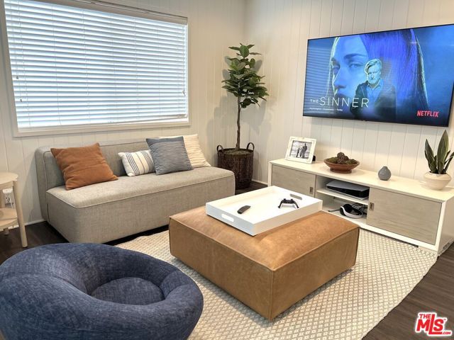 Drew Fenton | 17156 Palisades Circle Pacific Palisades CA | MLS: 7335827