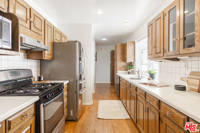 10870 Kelmore Street photo 7