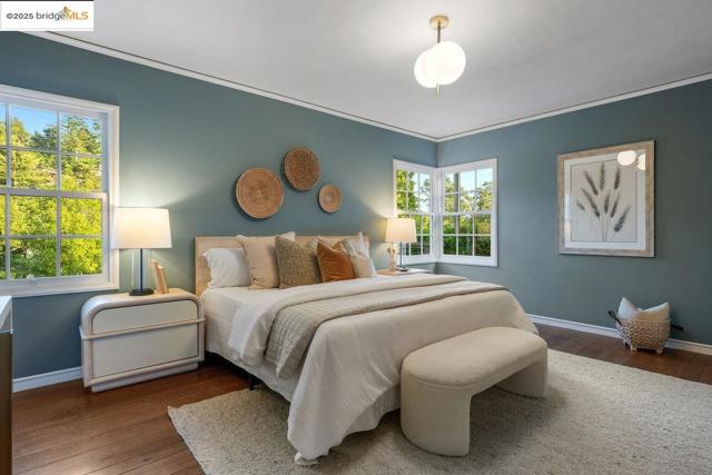 6452 Ascot Dr, Oakland CA: https://media.crmls.org/mediaz/d86f2c27-ba46-4f39-8bb1-2729045b757b.jpg
