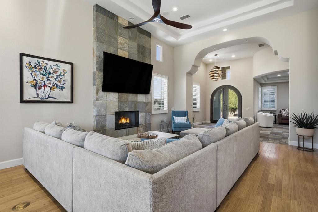 MLS #219137637DA image #13