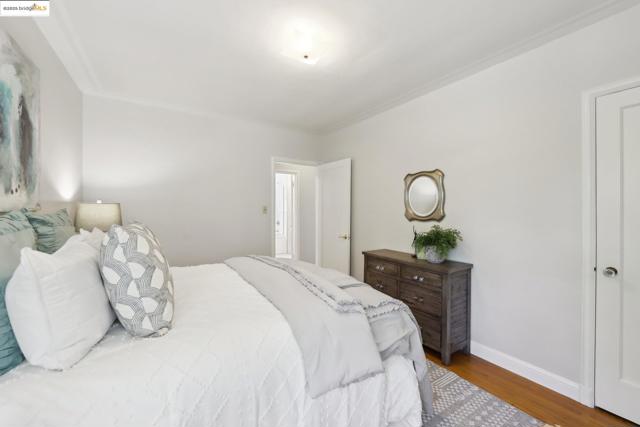332 El Camino Real, Vallejo CA: https://media.crmls.org/mediaz/d86f58fa-d02e-4142-8301-0f4e9144cda5.jpg