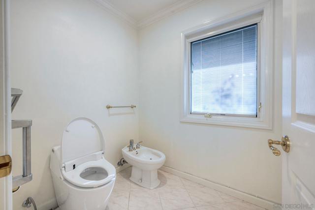 Image 6 of 52 For 17784 Via Graacia