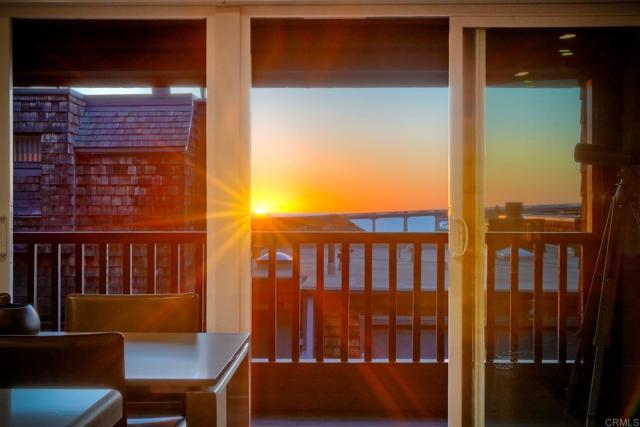 Detail Gallery Image 18 of 45 For 2144 Caminito Del Barco, Del Mar,  CA 92014 - 2 Beds | 2 Baths