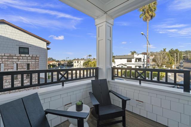464 466 Westbourne, San Diego CA: https://media.crmls.org/mediaz/d8714c85-0a36-439b-86e2-c9cc6e14a44e.jpg