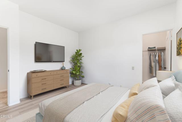 800 Manor Ridge Road, Santa Paula CA: https://media.crmls.org/mediaz/d8740c32-cc67-49de-a3fa-8be54865c2f4.jpg