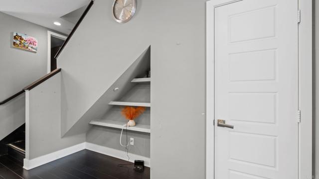 Detail Gallery Image 11 of 39 For 7810 Inception Way, San Diego,  CA 92108 - 3 Beds | 3/1 Baths