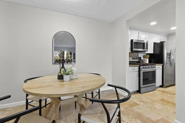 Detail Gallery Image 10 of 35 For 795 Brookstone #201,  Chula Vista,  CA 91913 - 2 Beds | 2 Baths