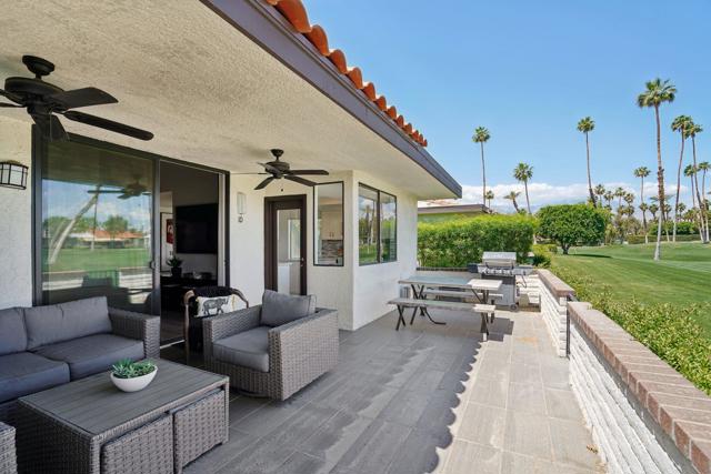 10 Padron Way, Rancho Mirage CA: https://media.crmls.org/mediaz/d874dd33-87d0-49a5-b68f-21086a165aee.jpg