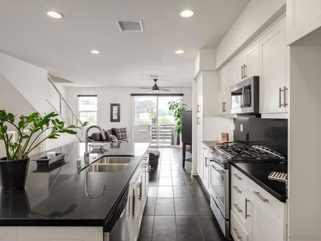 2563 State St, Carlsbad CA: https://media.crmls.org/mediaz/d8751d50-7838-482e-8594-788d548e44ab.jpg