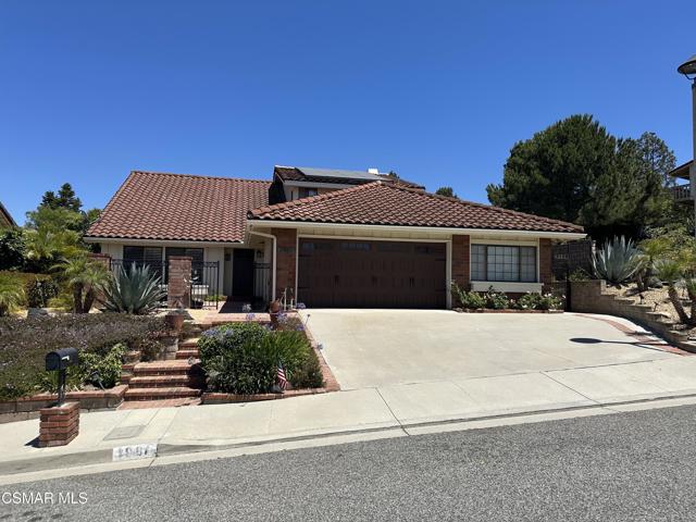 1961 Mccrea Road, Thousand Oaks CA: https://media.crmls.org/mediaz/d87523c1-28dd-4a2c-9312-9d13f036244e.jpg