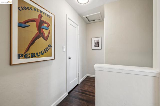 317 Pacific, Alameda CA: https://media.crmls.org/mediaz/d8762c33-ba58-412d-8968-3ea7f9433c6c.jpg