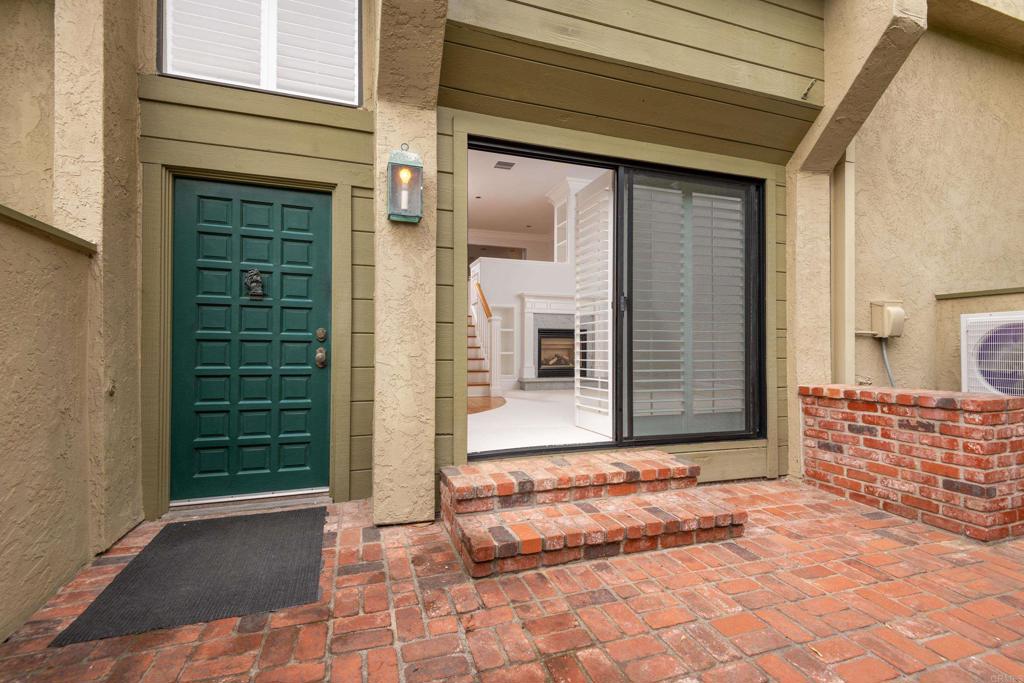3294 Caminito Eastbluff - photo 2