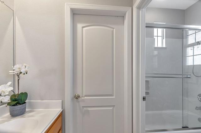 2645 Muirfield Way, Gilroy CA: https://media.crmls.org/mediaz/d8768d2d-881f-4742-a34f-add8ec7f8ba8.jpg