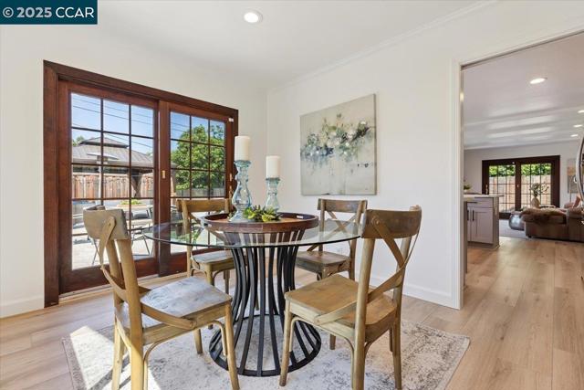 5179 Paul Scarlet Dr, Concord CA: https://media.crmls.org/mediaz/d8778ab5-6bc0-4cbc-8232-850d0e4baa04.jpg
