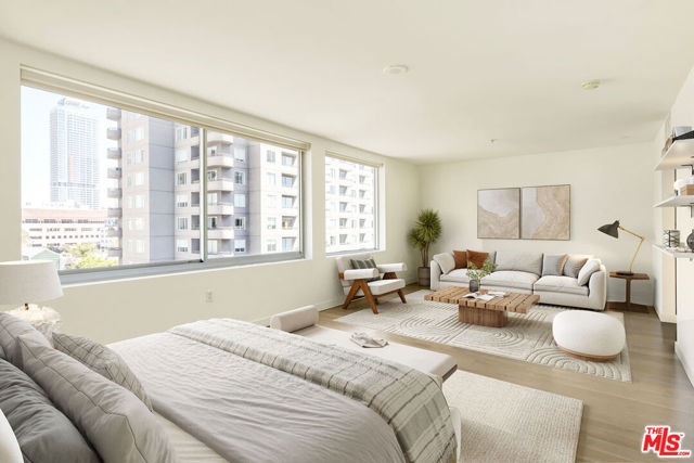 901 S Flower Street, Los Angeles CA: https://media.crmls.org/mediaz/d8793e64-4ed7-4c99-bc98-b243ddd25240.jpg