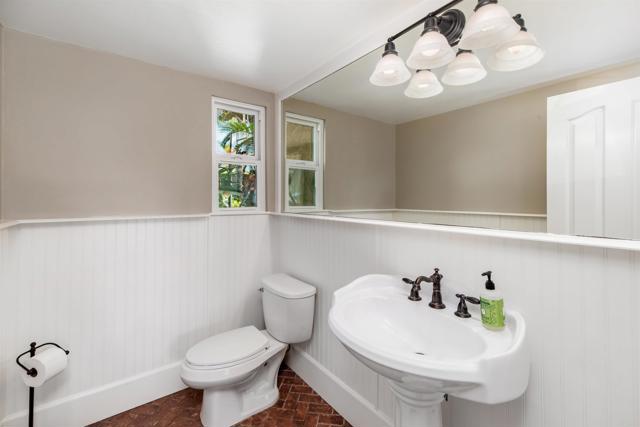 Detail Gallery Image 23 of 67 For 2645 Highland Dr, Carlsbad,  CA 92008 - 6 Beds | 4/1 Baths