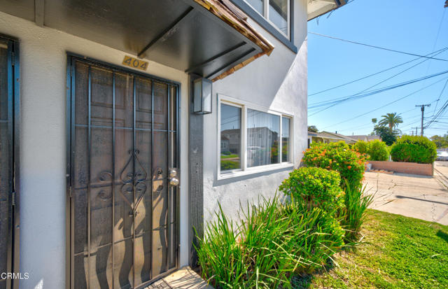 Detail Gallery Image 2 of 11 For 404 Arcade Dr, Ventura,  CA 93003 - 2 Beds | 1/1 Baths