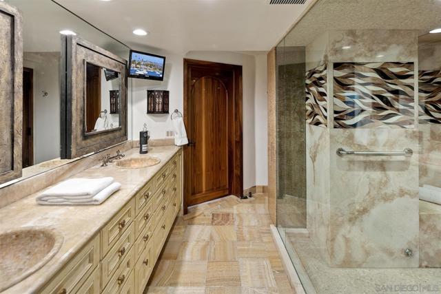 100 Harbor Dr, San Diego CA: https://media.crmls.org/mediaz/d87a5d08-d871-48af-a9b5-6daecb33351a.jpg