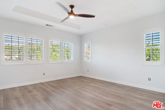 291 Santa Susana Road, Camarillo CA: https://media.crmls.org/mediaz/d87acac0-8e6c-4a2e-bdb3-57ebf1203cf2.jpg