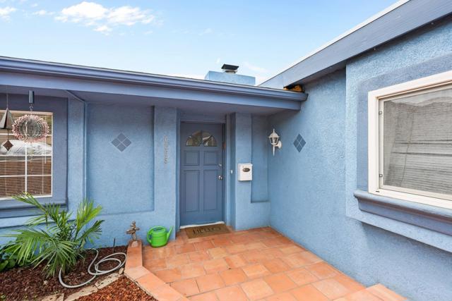 Detail Gallery Image 3 of 39 For 6865 Airoso Ave, San Diego,  CA 92120 - 3 Beds | 2 Baths
