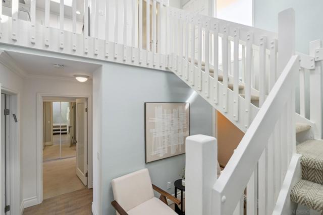 429 S Sierra Ave, Solana Beach CA: https://media.crmls.org/mediaz/d87b9b30-9c00-4b67-9991-100cde32eaf0.jpg