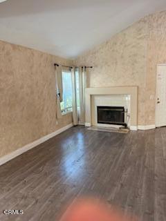 15437 Braun Court, Moorpark CA: https://media.crmls.org/mediaz/d87c1a5e-fe8a-4e74-9b50-9af13b7b7528.jpg