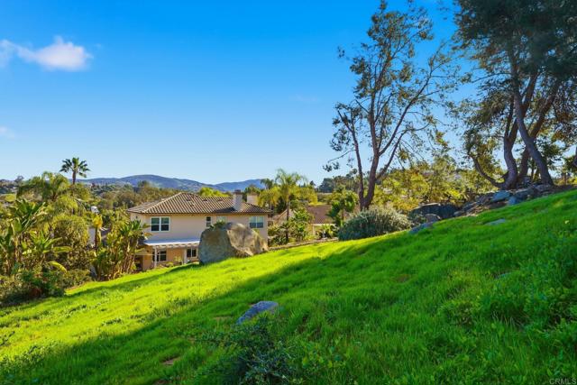 Detail Gallery Image 55 of 68 For 1921 Cresthaven Dr, Vista,  CA 92084 - 4 Beds | 3 Baths