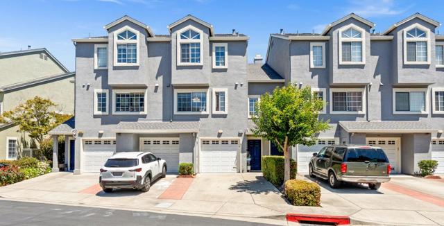 24632 Diamond Ridge Drive, Hayward CA: https://media.crmls.org/mediaz/d87e0390-b5bc-444d-8776-0df227ac9b98.jpg