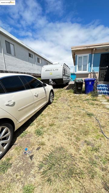 2031 Chanslor Avenue, Richmond CA: https://media.crmls.org/mediaz/d87e117d-2c2b-4479-a7d1-6e85b306848c.jpg