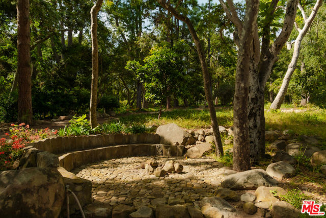 405 Toro Canyon Road, Carpinteria CA: https://media.crmls.org/mediaz/d87e4baa-9034-4292-b45a-091f739e0477.jpg