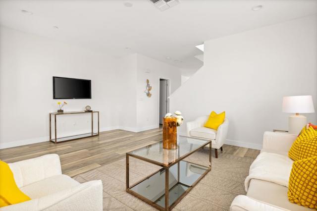 1307 Pullman Way, Oakland CA: https://media.crmls.org/mediaz/d87fce60-49b6-47a9-be46-49f67c80fb2f.jpg