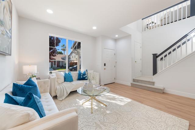 4667 Myrtle Dr, Dublin CA: https://media.crmls.org/mediaz/d8804153-4649-44e1-9e3e-5bd54ab71a0f.jpg