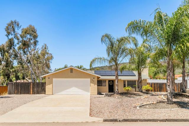 23912 Benito Way, Ramona CA: https://media.crmls.org/mediaz/d880d540-f53f-44a4-b4d3-ea76e94c5144.jpg