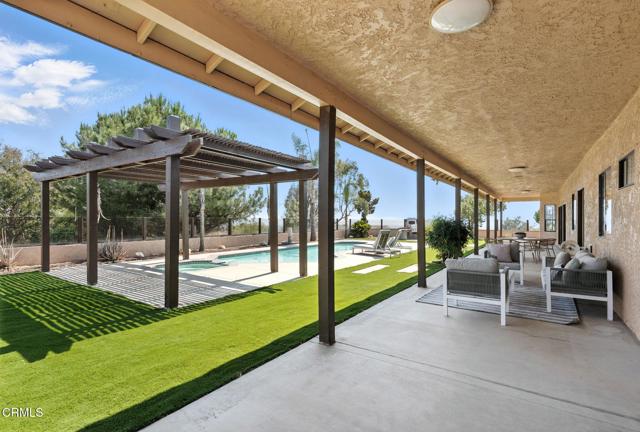 38470 Ave De La Bandolero, Temecula CA: https://media.crmls.org/mediaz/d8820718-fbb8-4e1b-b396-c15d48081755.jpg