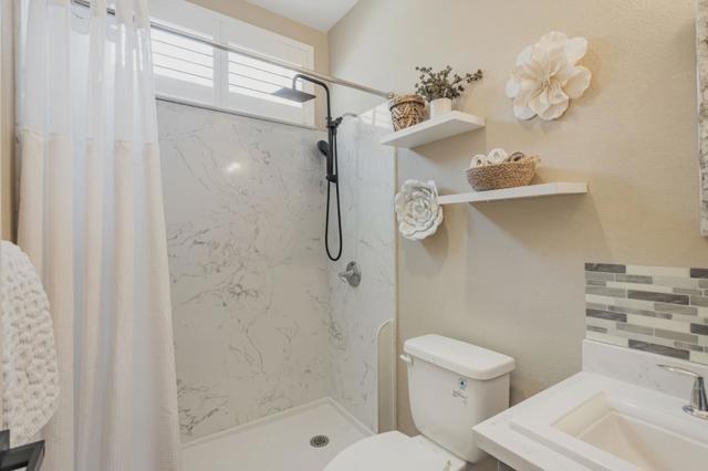 2711 Valley View Road, Hollister CA: https://media.crmls.org/mediaz/d8826069-728a-4b16-be8e-e1532e697fbb.jpg