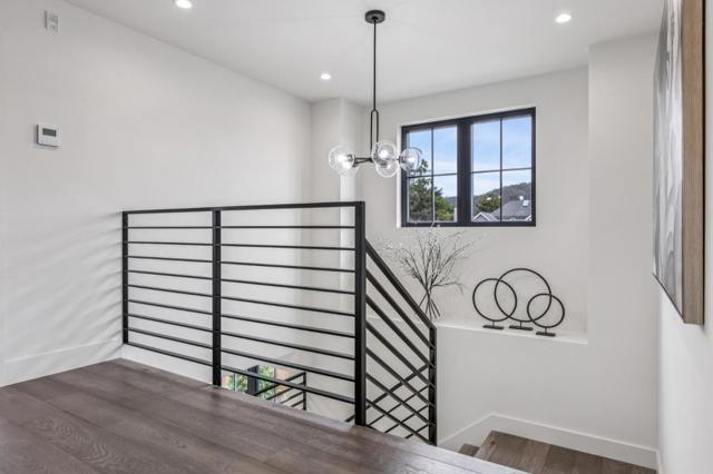 587 Creekside Court, Half Moon Bay CA: https://media.crmls.org/mediaz/d8827fef-c046-4b04-9cb8-573cb731de41.jpg