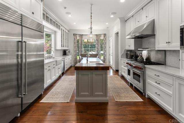 16625 Via Lago Azul, Rancho Santa Fe CA: https://media.crmls.org/mediaz/d882d158-3395-405b-852b-2a848bc4c213.jpg