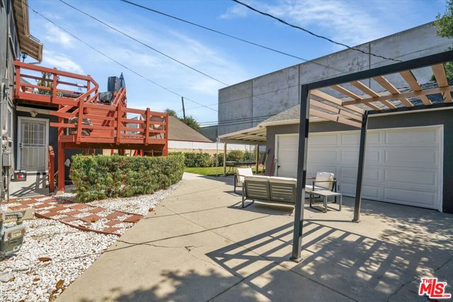 8776 Reading Avenue, Los Angeles, California 90045, ,Multi-Family,For Sale,Reading,24433193