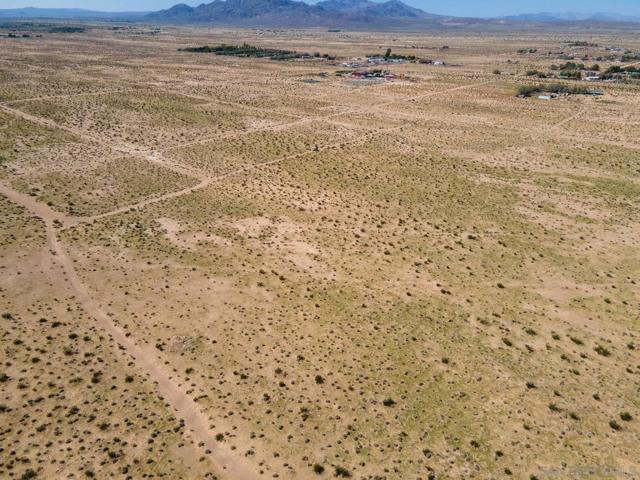 0 Radome RD, Newberry Springs CA: https://media.crmls.org/mediaz/d882e370-c55f-48b4-b6a2-467541d32b82.jpg