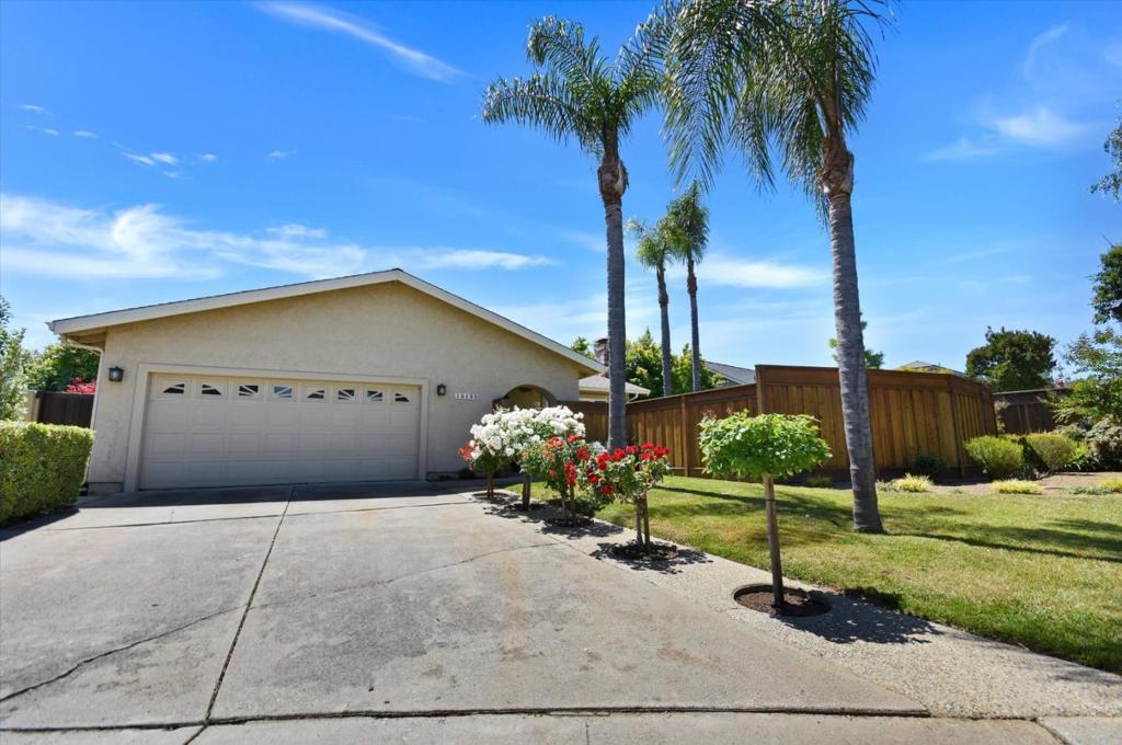 15135 La Rocca Court