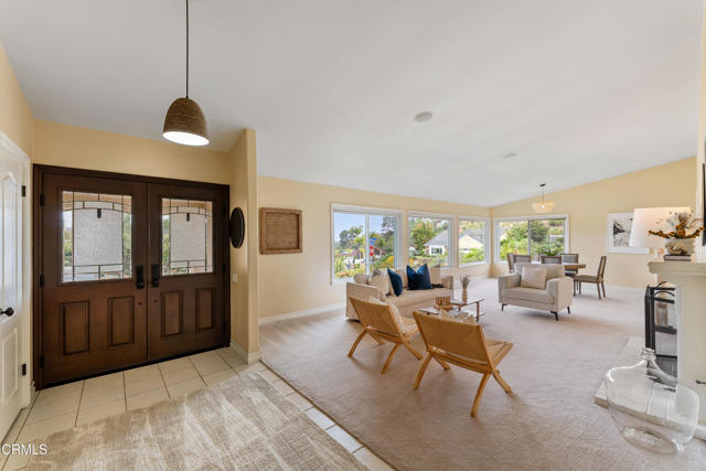 7017 Sonora Court, Ventura CA: https://media.crmls.org/mediaz/d8834a6e-9684-458d-9d4c-d7693ad81421.jpg