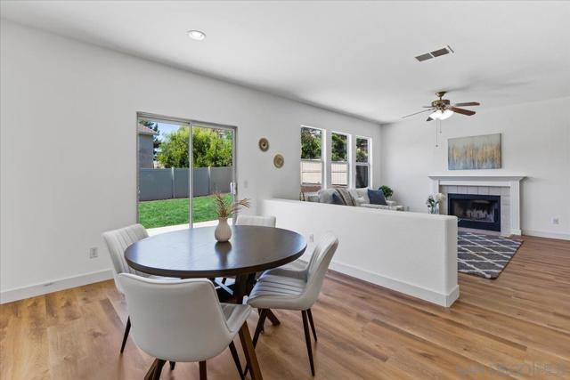 817 Avenida Codorniz, San Marcos CA: https://media.crmls.org/mediaz/d88356cd-9f69-4668-8125-b498b9732b9d.jpg